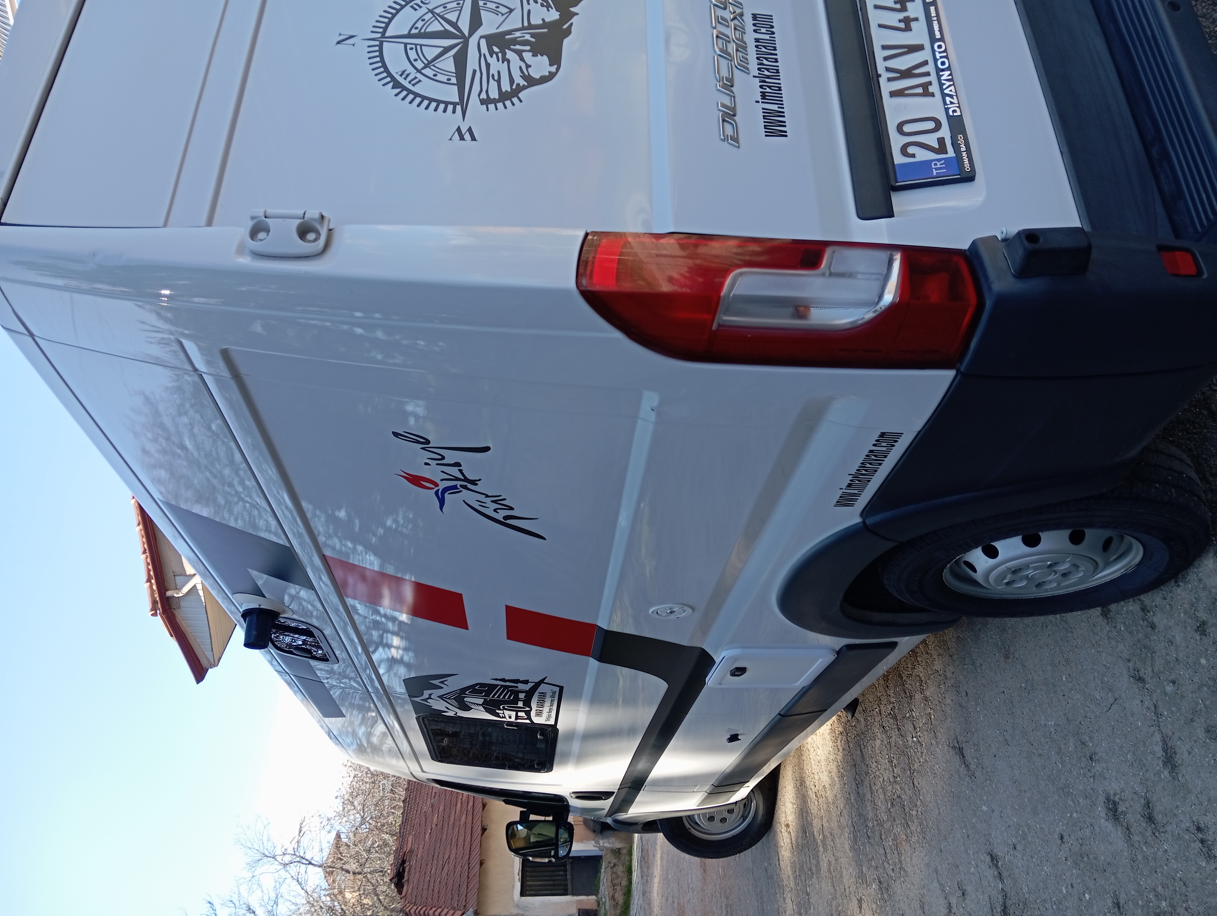 Gün ışığında dış yüzey